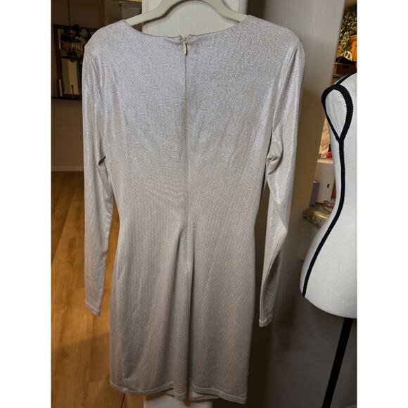 Guess Metallic Gold Long Sleeve Ruched Bodycon Dress Women's Size 12 - Picture 5 of 5